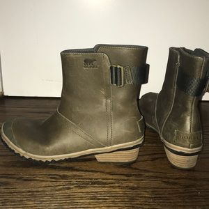 Sorel waterproof boots